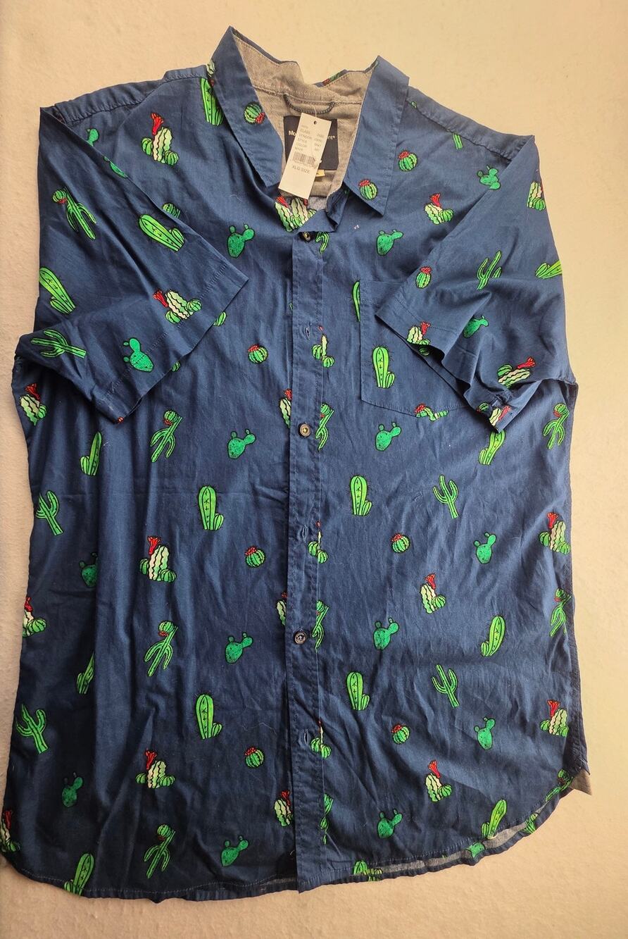 Pacsun Modern Amusement Cactus Casual Short Sleeve Button Down Size XL NWT